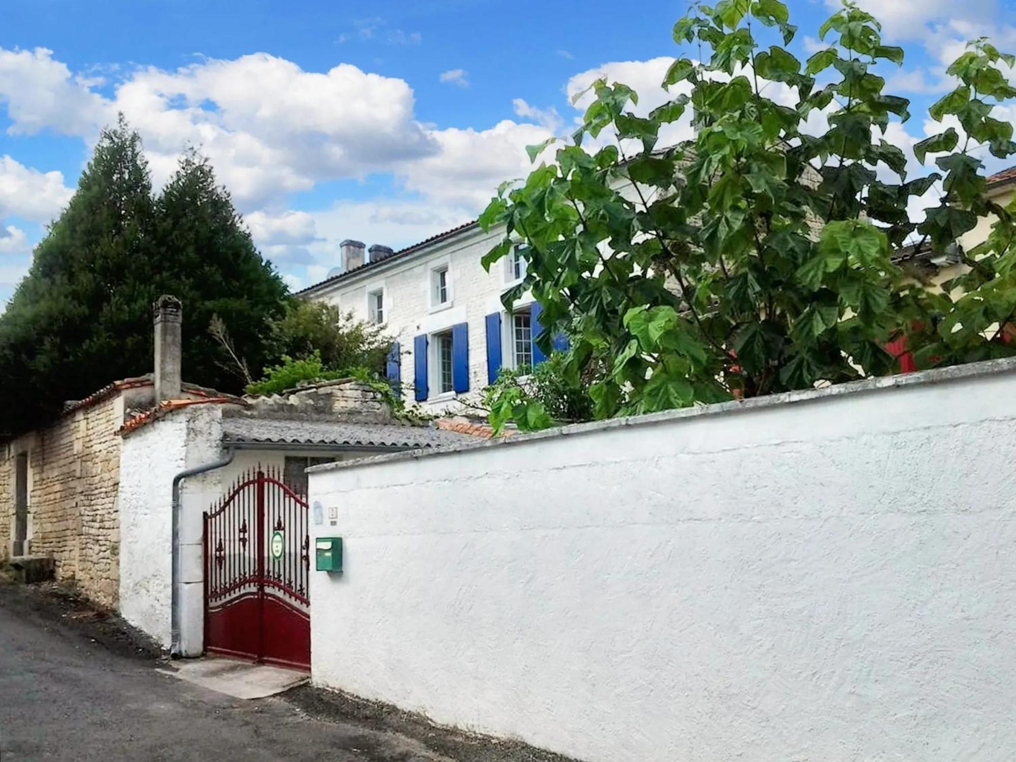 Maison Confortable Au Coeur De Fleurac Avec Grand Jardin Esterno foto